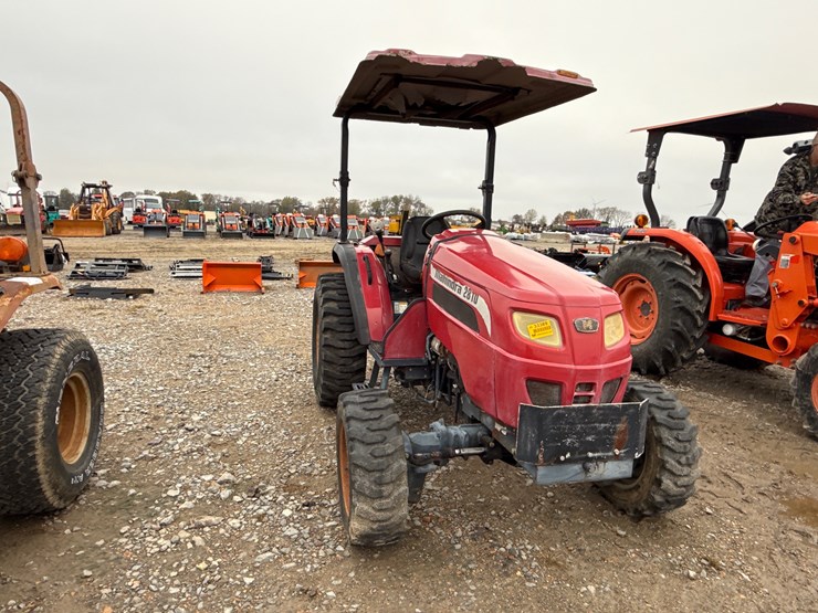 mahindra-2810-image-2