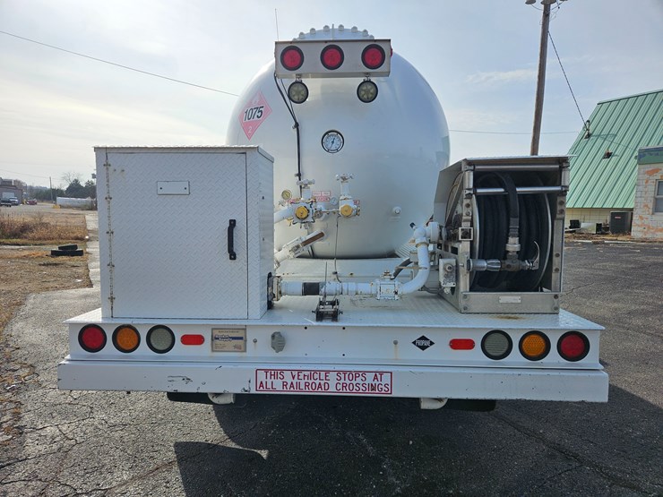 2016-freightliner-s2g-image-13