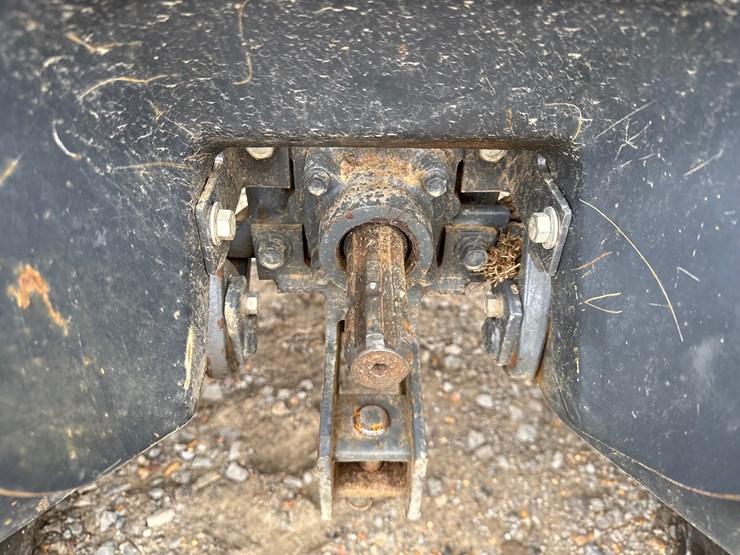 kubota-l4701-image-8