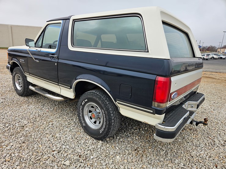 1989-ford-bronco-image-8