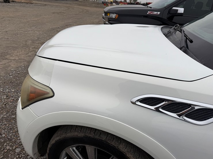 2012-infiniti-qx56-image-14