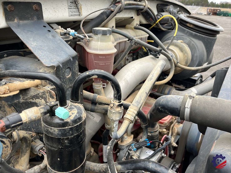 2008-sterling-l7500-image-48