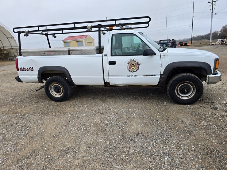 1997-chevrolet-k2500-image-22