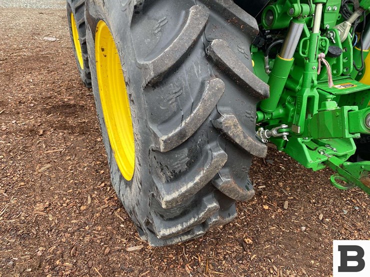 2018-john-deere-5090m-image-25