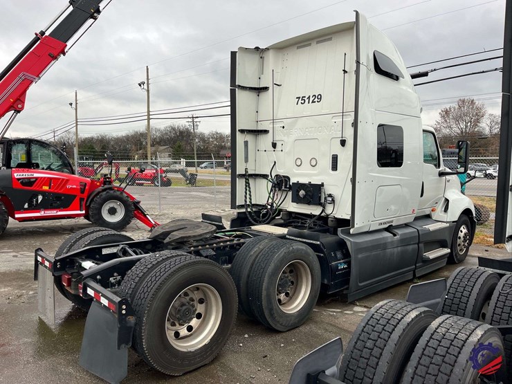 2019-international-lt-image-3