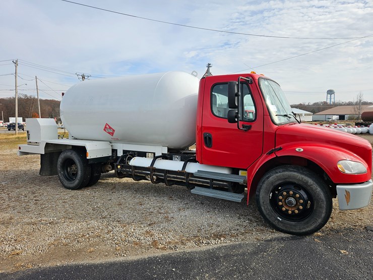 2016-freightliner-s2g-image-23