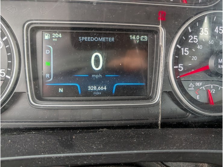 2019-international-lt-image-25