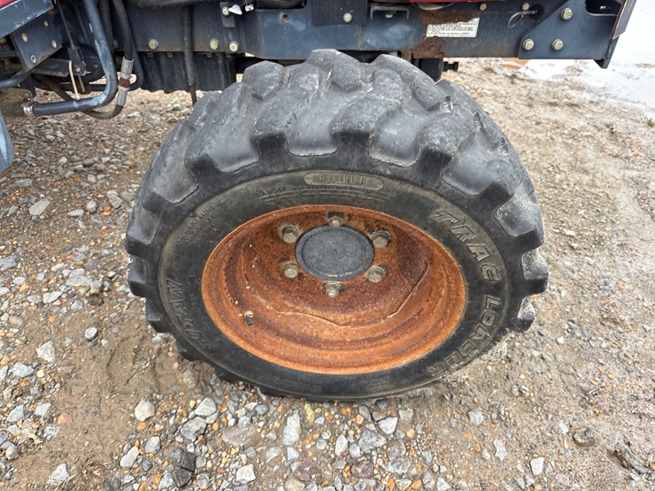 mahindra-2810-image-29