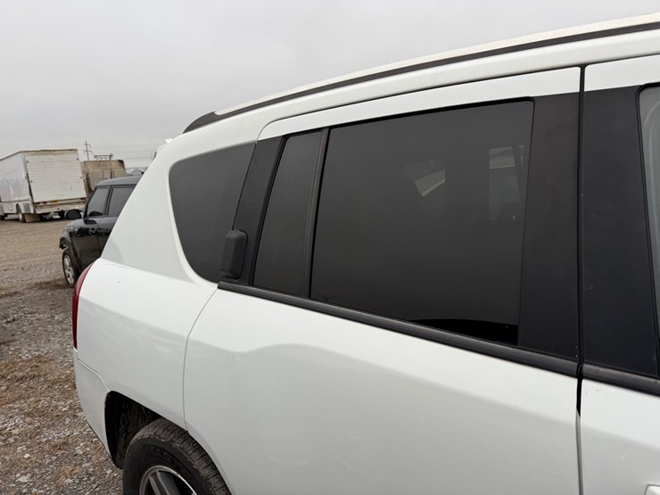 2014-jeep-compass-image-23