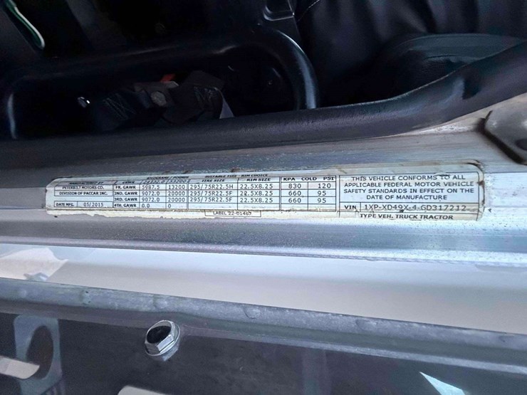 2016-peterbilt-389-image-6