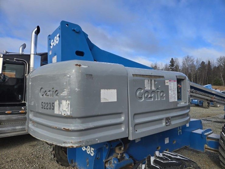 2007-genie-s85-image-24