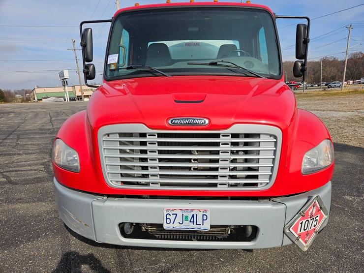 2016-freightliner-s2g-image-25