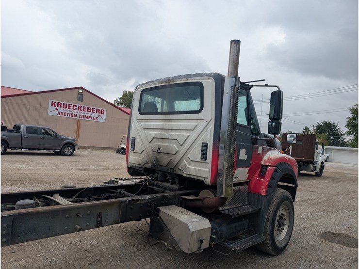 2012-international-7600-image-5