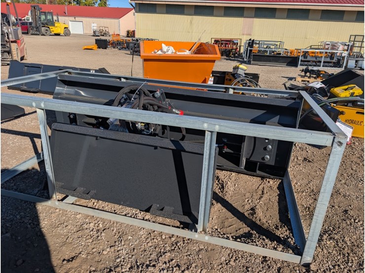 wolverine-skid-steer-6-way-dozer-blade-84"-image-7