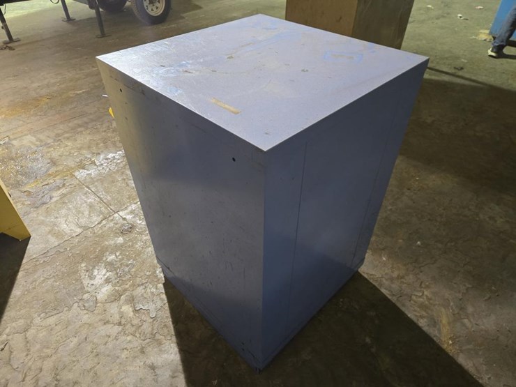 #3480-•-approx.-28"x28"x42"-(7)-drawer-cabinet-image-4