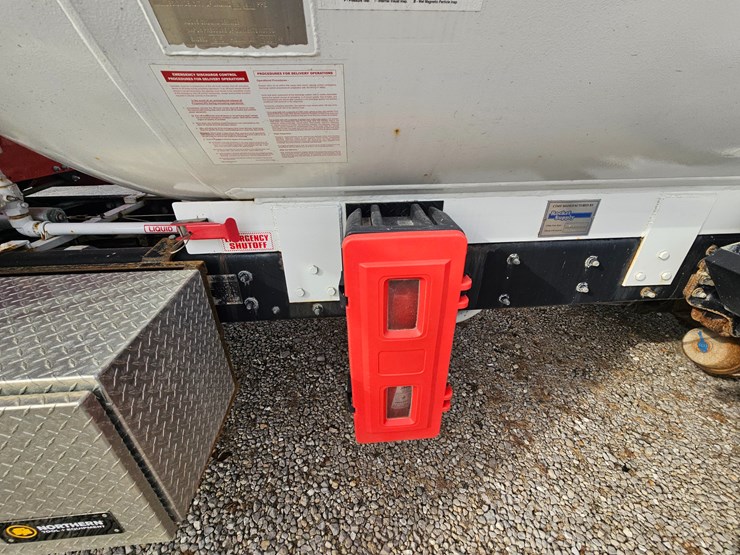 2016-freightliner-s2g-image-69