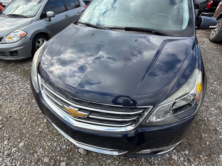 2015-chevrolet-traverse-image-15