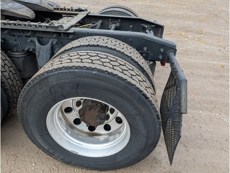 2019-international-lt-image-11