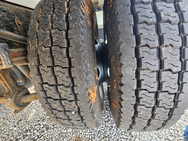 2018-freightliner-s2g-image-78