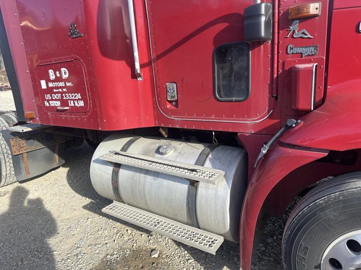 2000-international-9200i-image-12