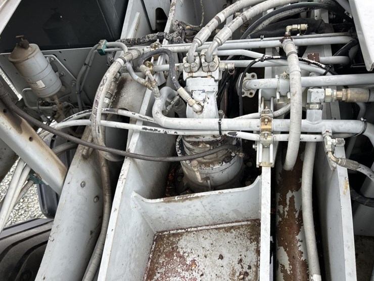 2005-gradall-xl4100-ii-image-24