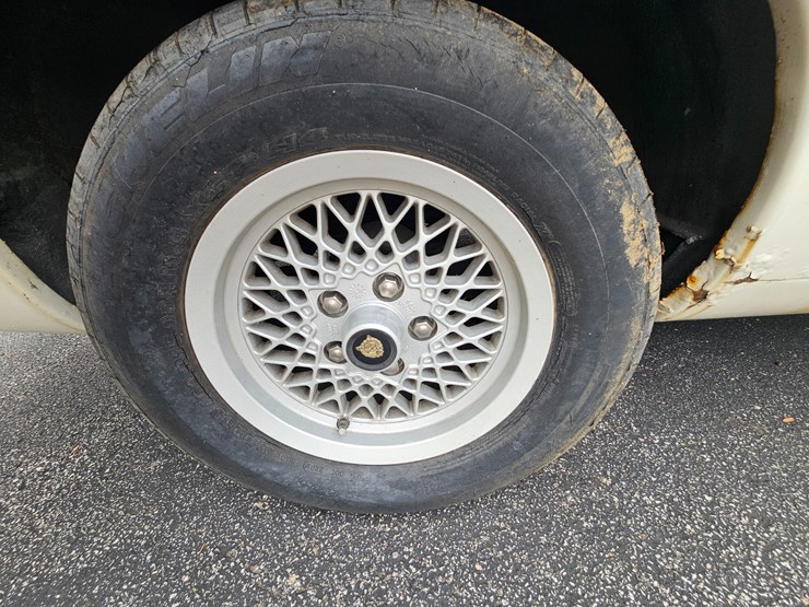 #21242-•-1990-jaguar-xjs-passenger-car-image-59