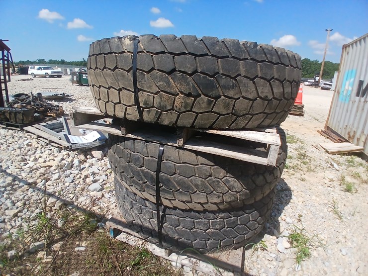 #20630-•-5--bridgestone-loader-tires-image-3