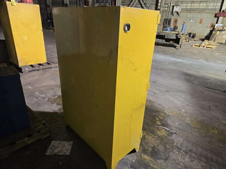 #3488-•-approx.-42"x20"x65"-flammable-cabinet-image-4