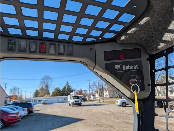 bobcat-s300-image-17