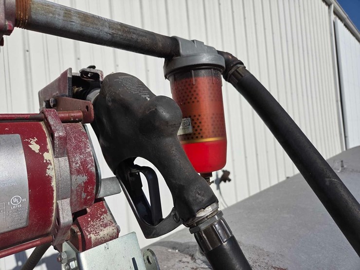 1100-gallon-fuel-tank-w/-fill-rite-35-gpm-pump-&-meter-image-6