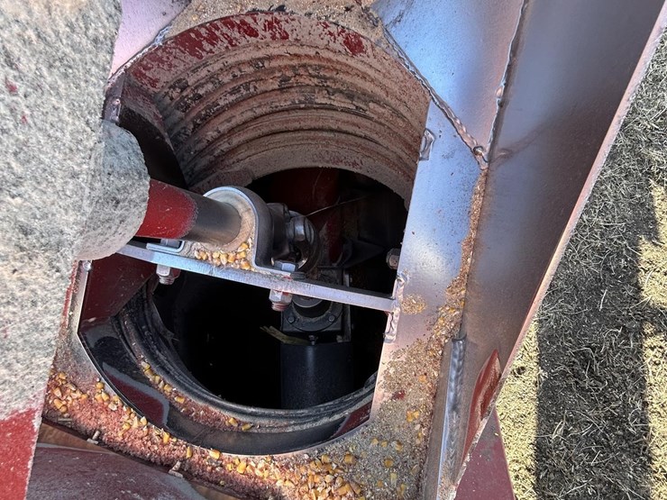 buhler-farm-king-16104-image-21