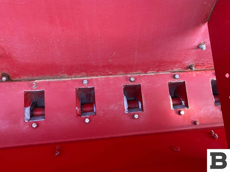 j.i.-case-5300-grain-drill-image-21