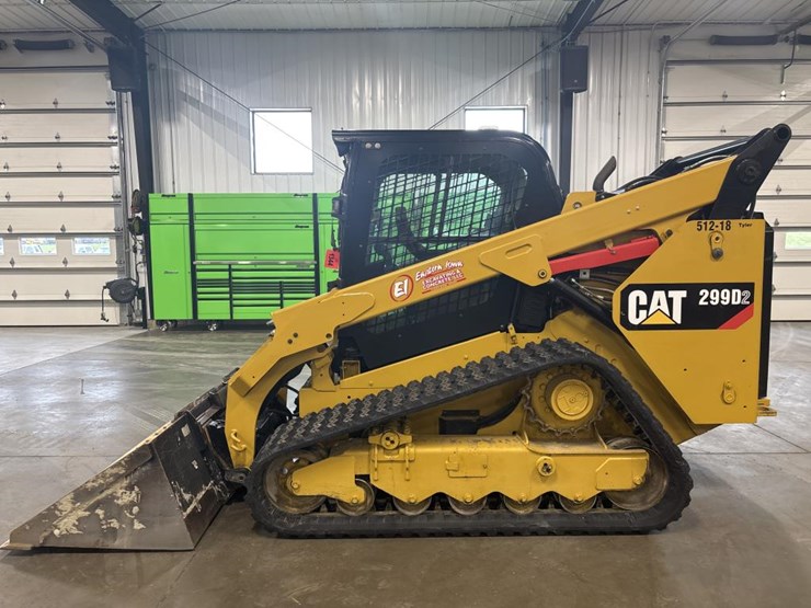 2018-caterpillar-228-image-2