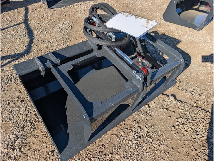 wolverine-mini-skid-steer-grapple-bucket-44"-image-2