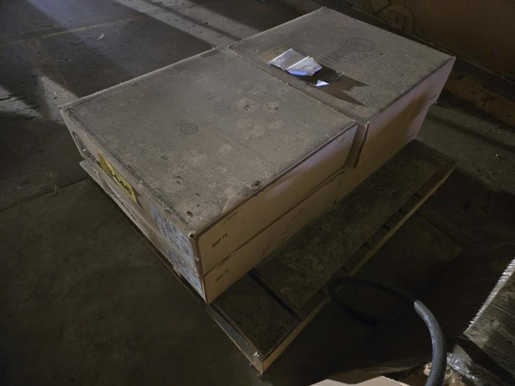 #3446-•-(4)-liquatite-1-1/4"x50'-rolls-image-1