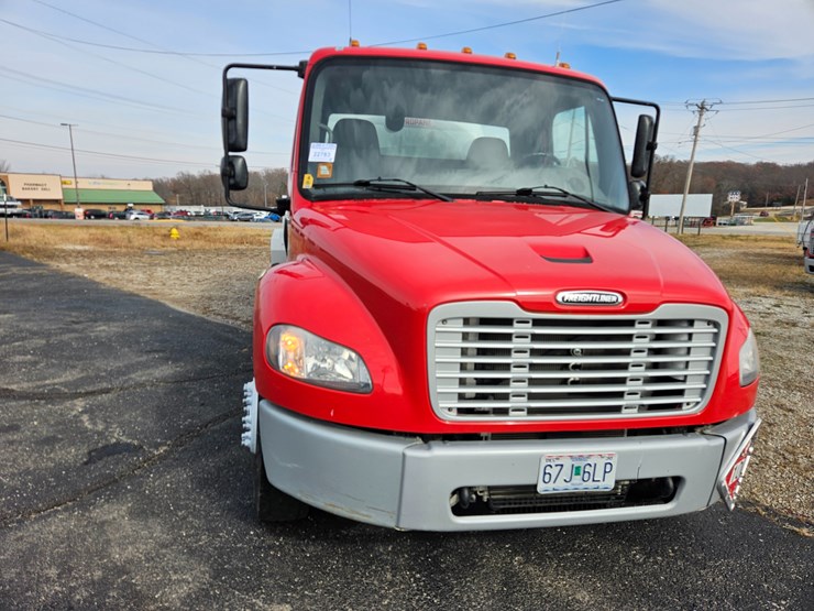 2018-freightliner-s2g-image-27