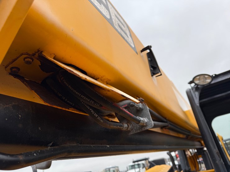 2018-jcb-509-42-image-46