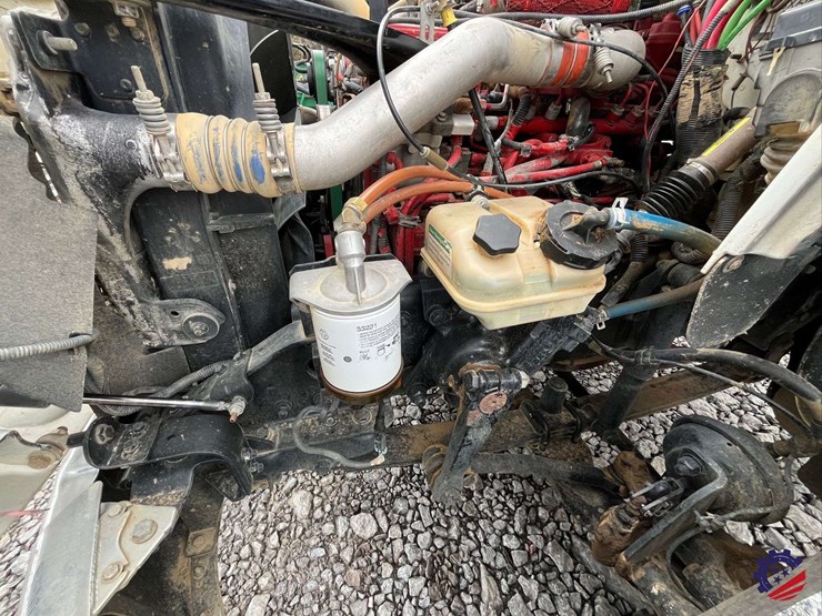 2013-freightliner-m2-s/a-cab-&-chassis-image-43