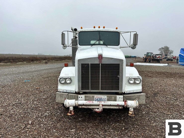 kenworth-t800-image-8