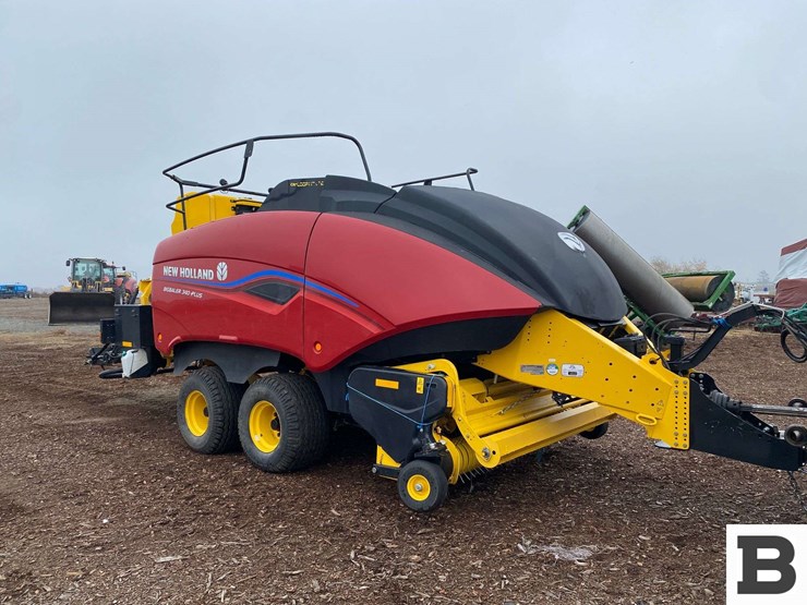 new-holland-340-image-7