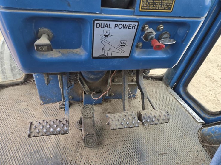 1978-ford-9700-image-24