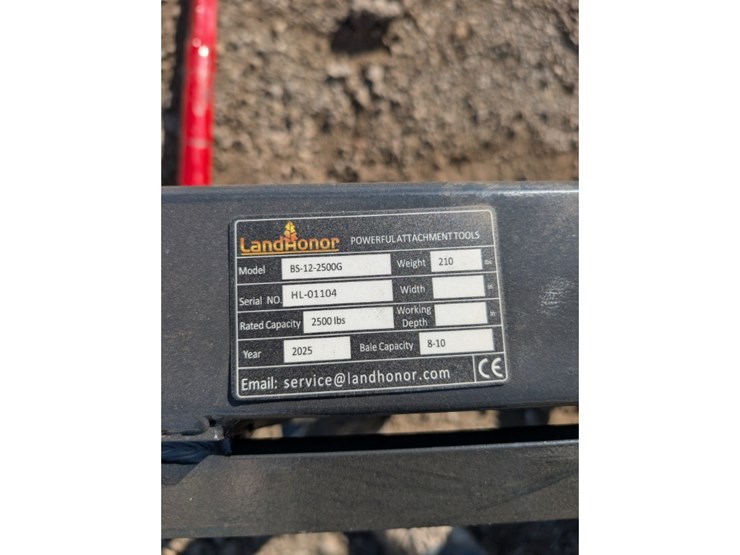 landhonor-skid-steer-bale-spear-image-5