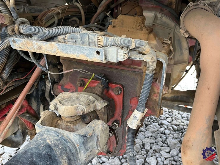 2013-freightliner-m2-s/a-cab-&-chassis-image-37