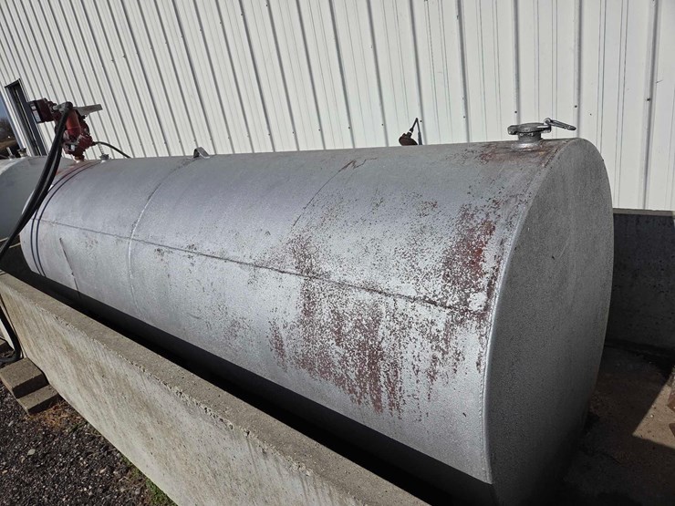 1100-gallon-fuel-tank-w/-fill-rite-35-gpm-pump-&-meter-image-8