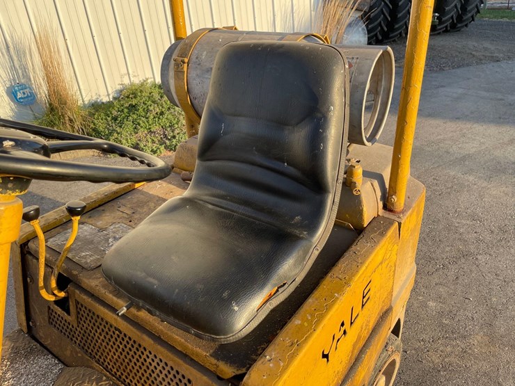 yale-5000#-lp-forklift-image-12