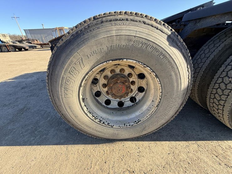 #1974-•-2008-international-eagle-day-cab-truck-tractor-image-62