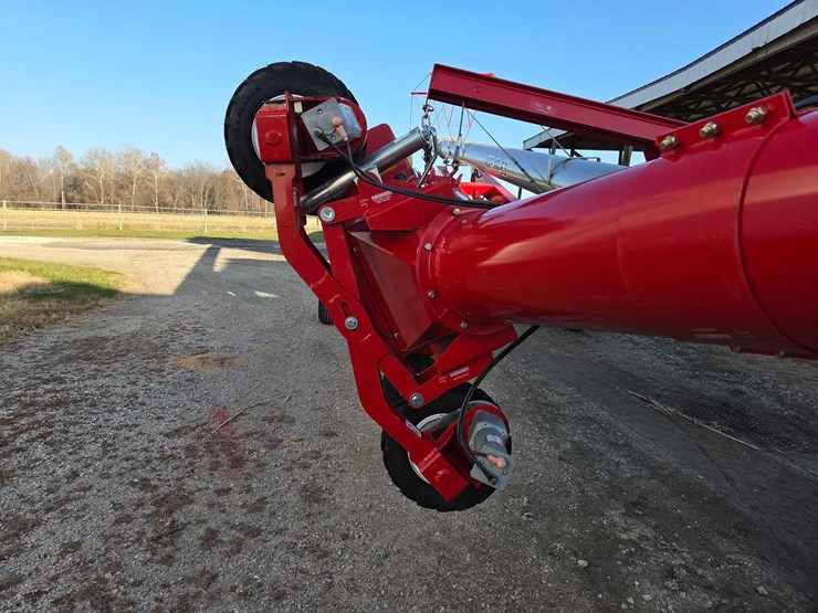 agi-mayrath-hx2-10"x63'-swing-away-auger-image-32