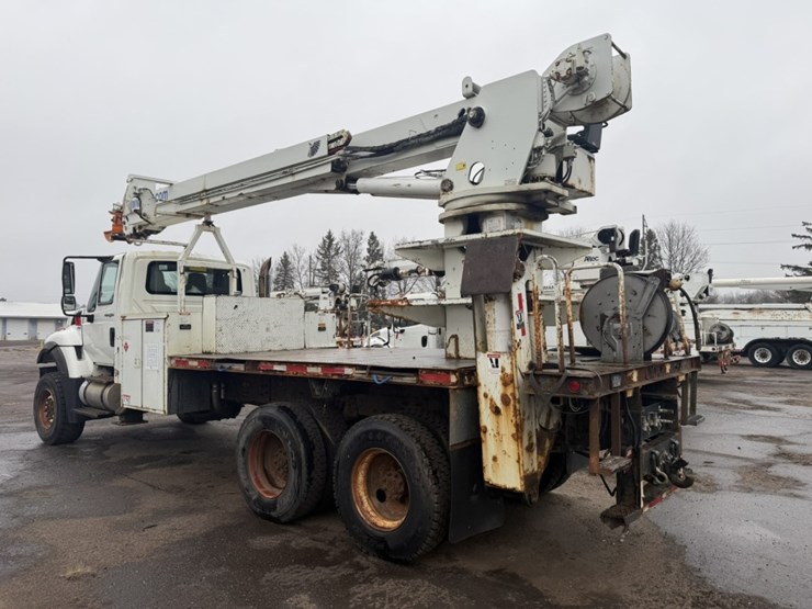 2002-international-7400-image-4