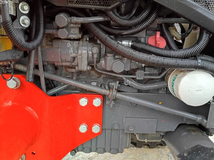 2022-kubota-la526-image-29