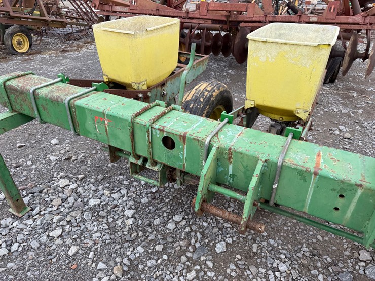 12-john-deere-12-image-15